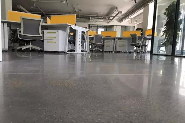 兩種不同的密封固化劑施工工藝會(huì)帶來(lái)怎樣的效果？