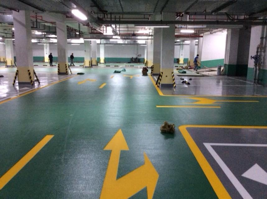 客戶(hù)更換停車(chē)場(chǎng)環(huán)氧地坪漆廠家的三大理由