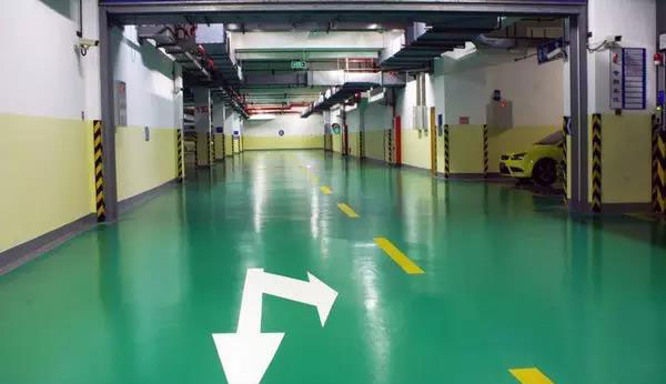 對(duì)于初次合作的客戶，地坪涂料施工公司都會(huì)這樣做