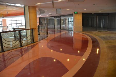 瓷磚褪色破裂不用怕？看環(huán)保地坪涂料施工廠怎么做？