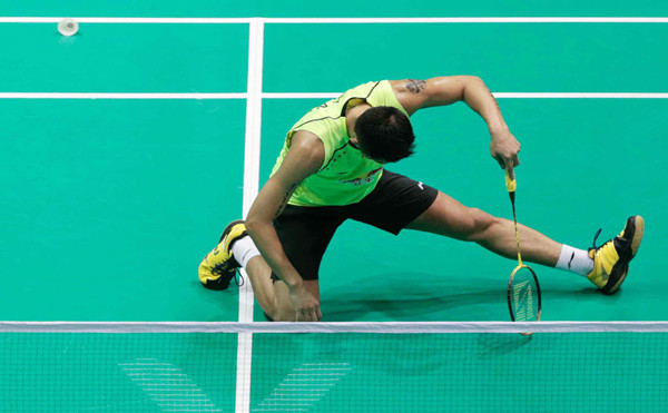 怎么看待，在硅PU球場地坪上拼搏的林丹敗給石宇奇